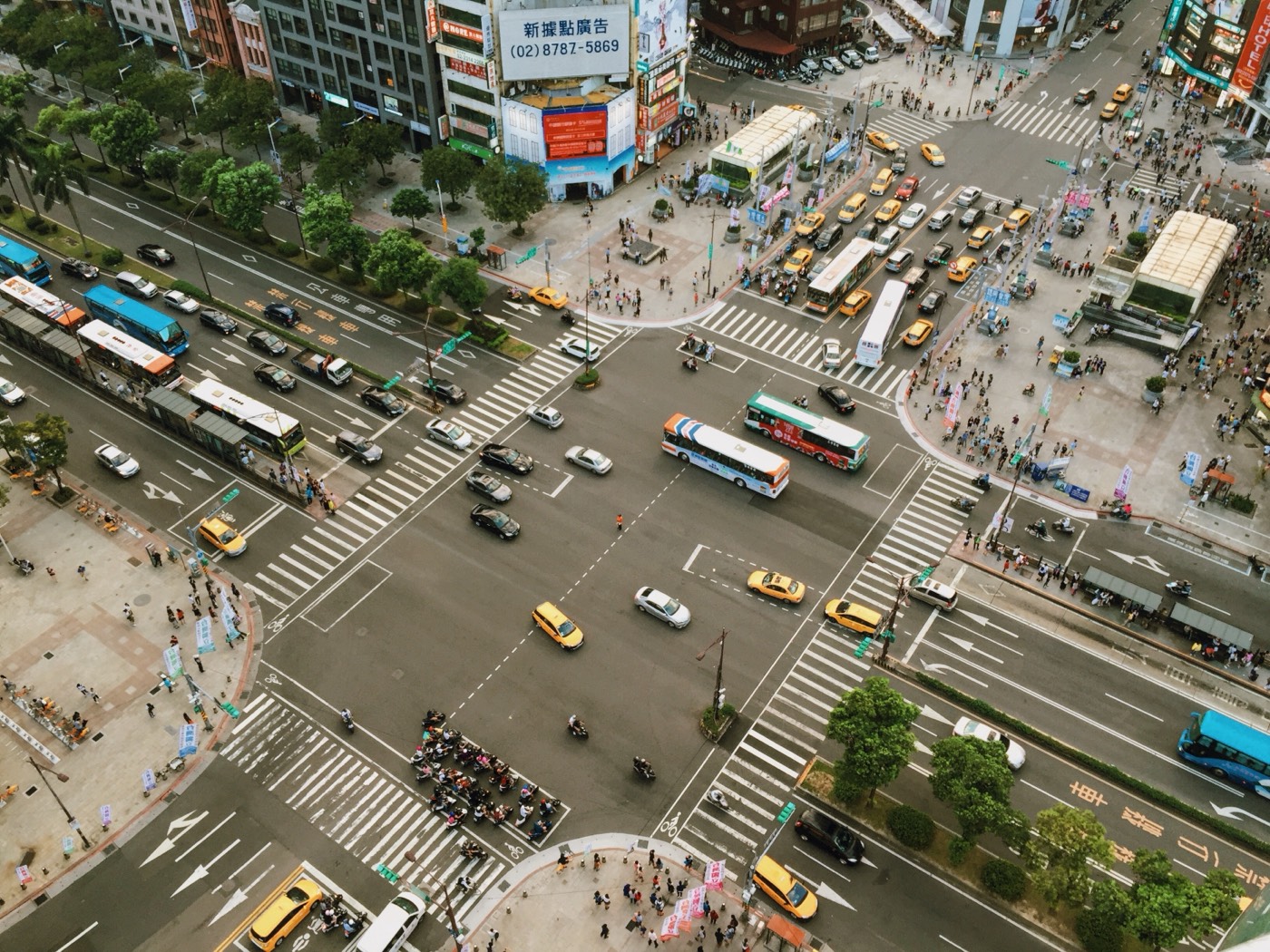 Adaptive Traffic Surveillance System